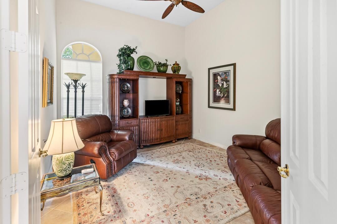 2466 SW Bridgeview Terrace-24
