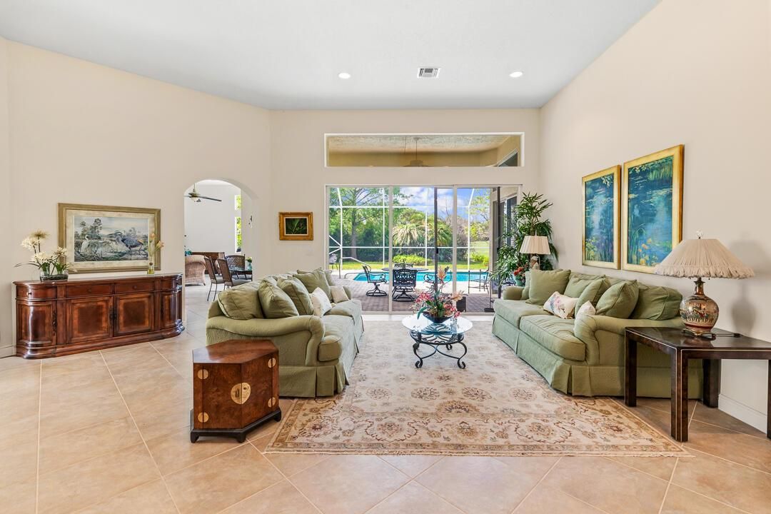 2466 SW Bridgeview Terrace-8