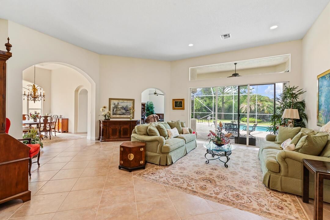 2466 SW Bridgeview Terrace-9