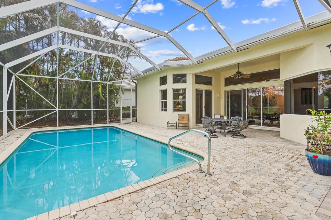 2466 SW Bridgeview Terrace-28
