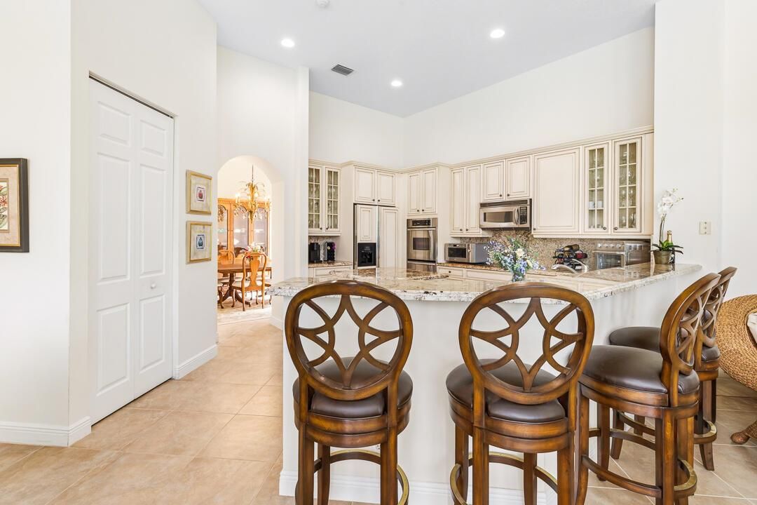 2466 SW Bridgeview Terrace-15