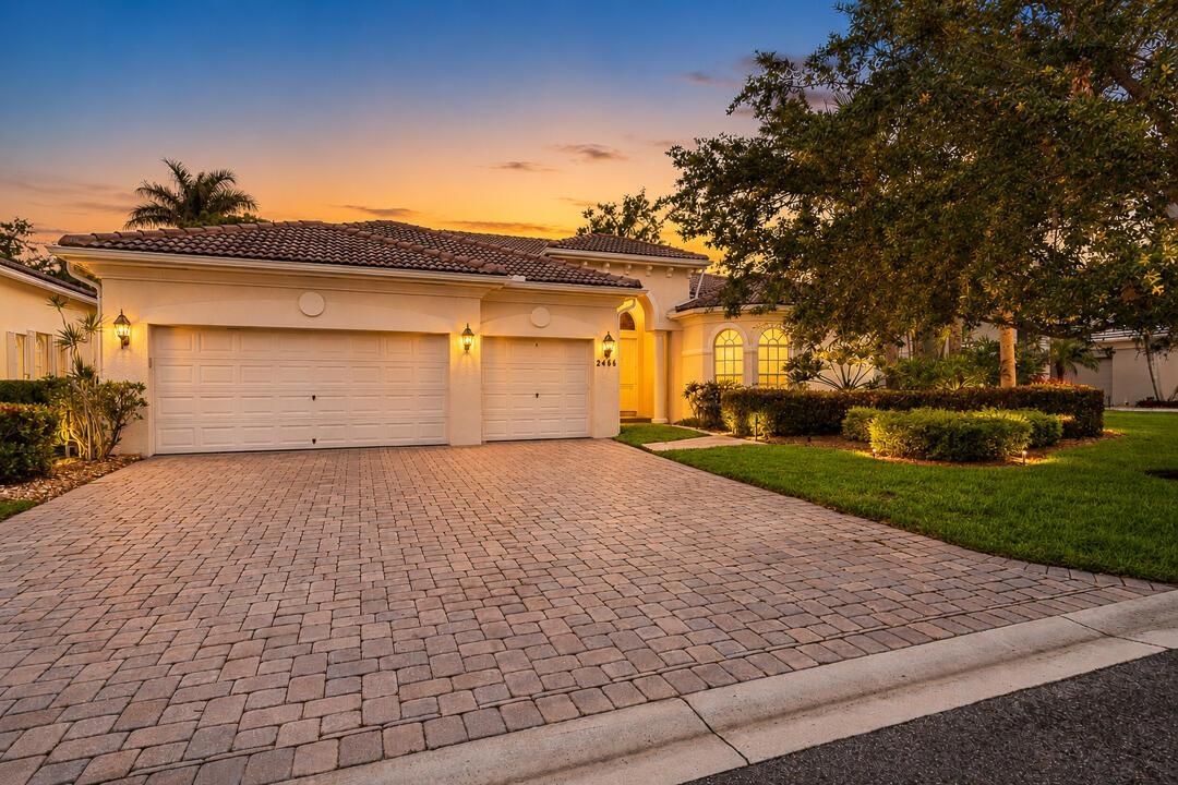 2466 SW Bridgeview Terrace-40