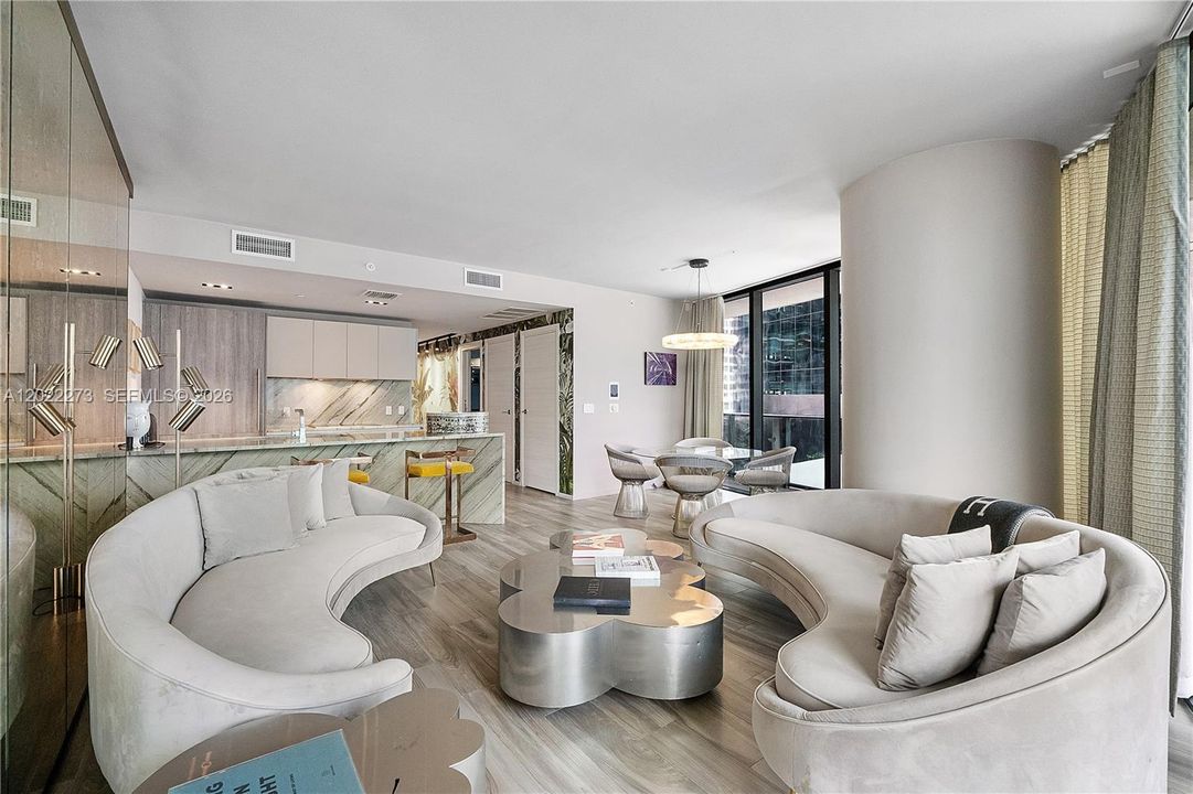 For Sale: $975,000 (3 beds, 3 baths, 1368 Square Feet)