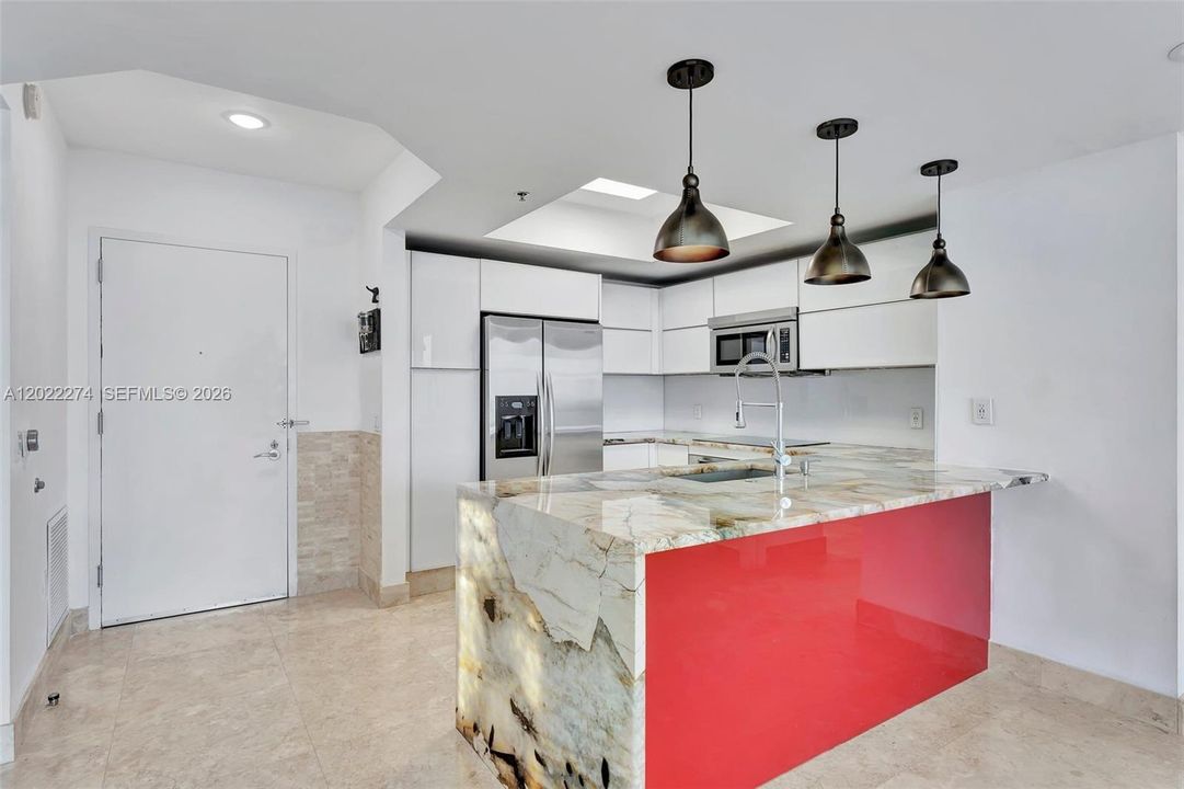 В аренду: $3,299 (2 спален, 2 ванн, 1165 Квадратных фут)