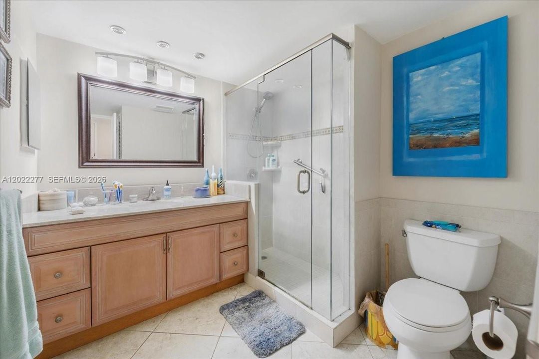 For Sale: $420,000 (1 beds, 1 baths, 900 Square Feet)