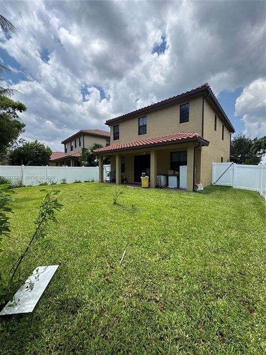 На продажу: $679,999 (5 спален, 5 ванн, 2440 Квадратных фут)