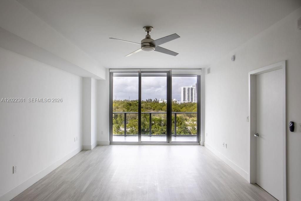 For Sale: $589,000 (2 beds, 2 baths, 1119 Square Feet)