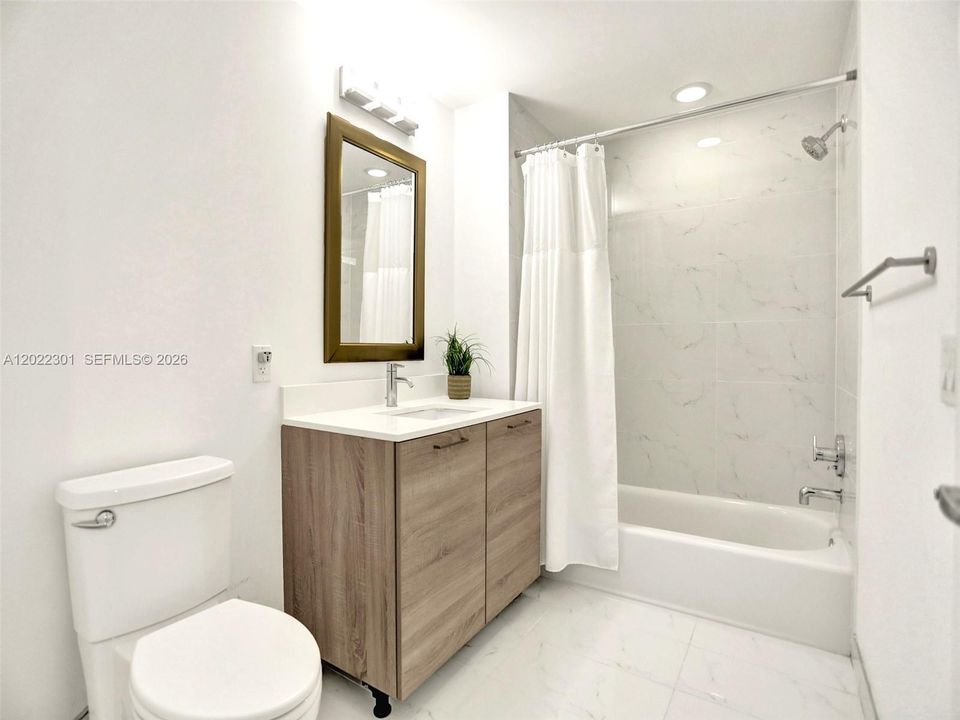For Sale: $589,000 (2 beds, 2 baths, 1119 Square Feet)