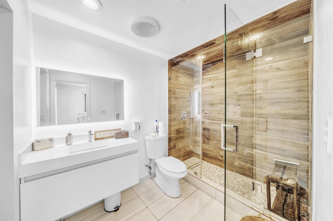 9 Primary Bathroom (1)