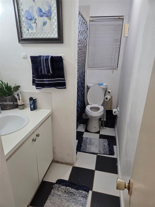 En Venta: $439,999 (4 camas, 2 baños, 1714 Pies cuadrados)