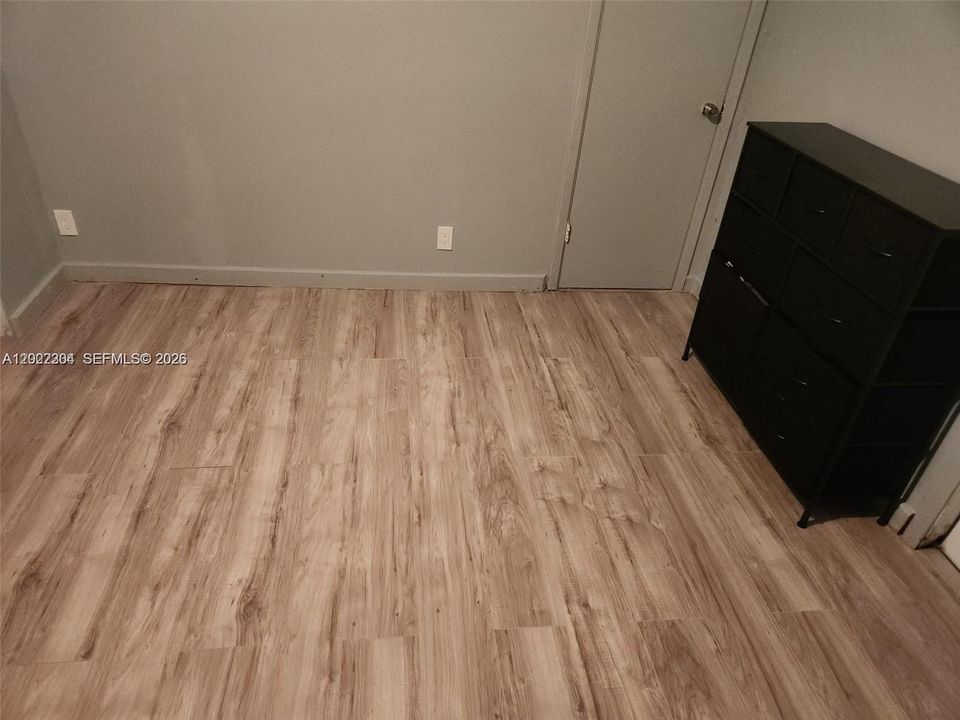 En Venta: $439,999 (4 camas, 2 baños, 1714 Pies cuadrados)