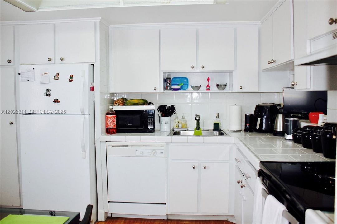 En Venta: $190,000 (2 camas, 1 baños, 987 Pies cuadrados)