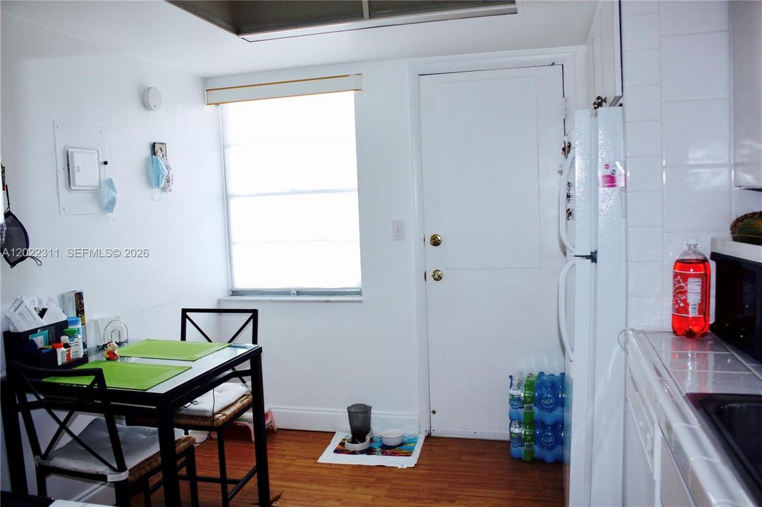 En Venta: $190,000 (2 camas, 1 baños, 987 Pies cuadrados)