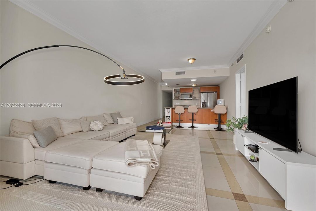 For Sale: $635,000 (2 beds, 2 baths, 1310 Square Feet)