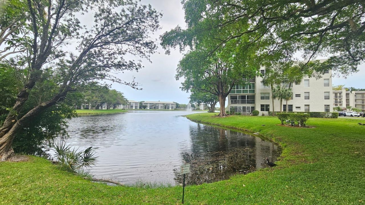 9235 Lagoon_ LAKE2