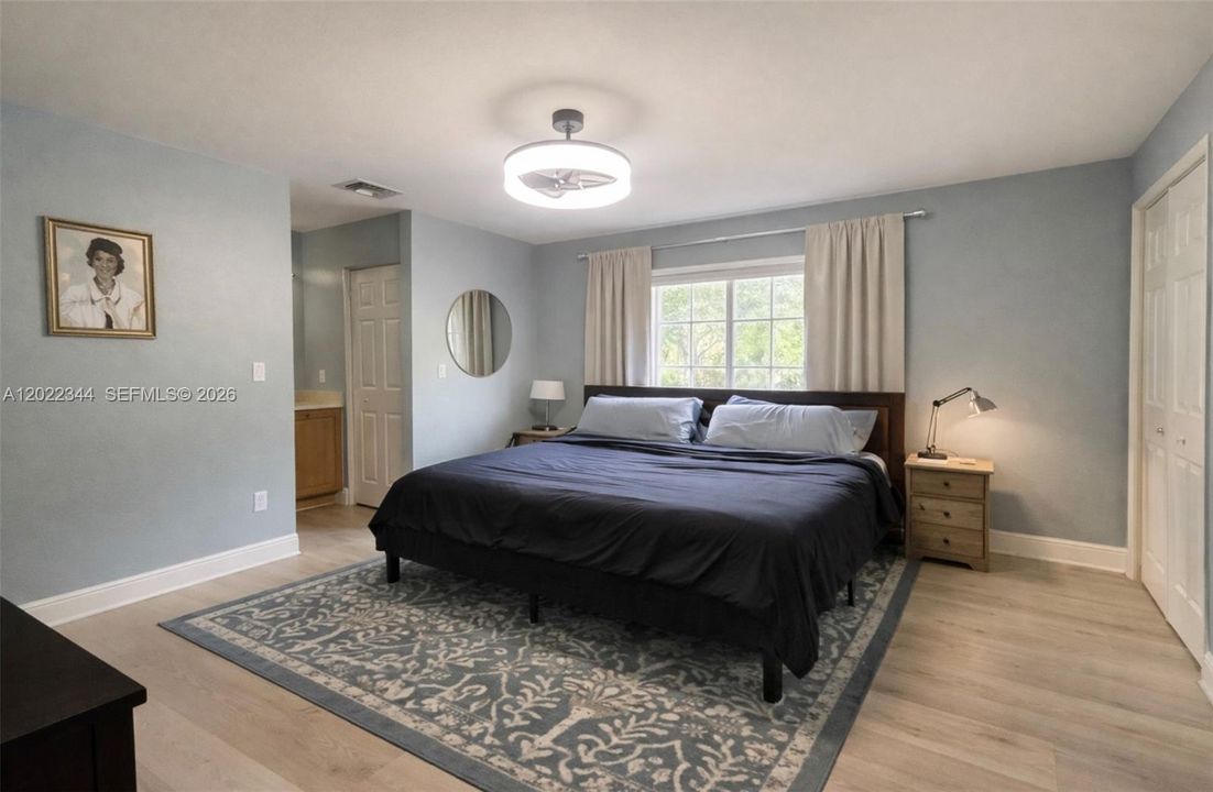Boynton-Beach-Townhome-Primary-Bedroom.jpg