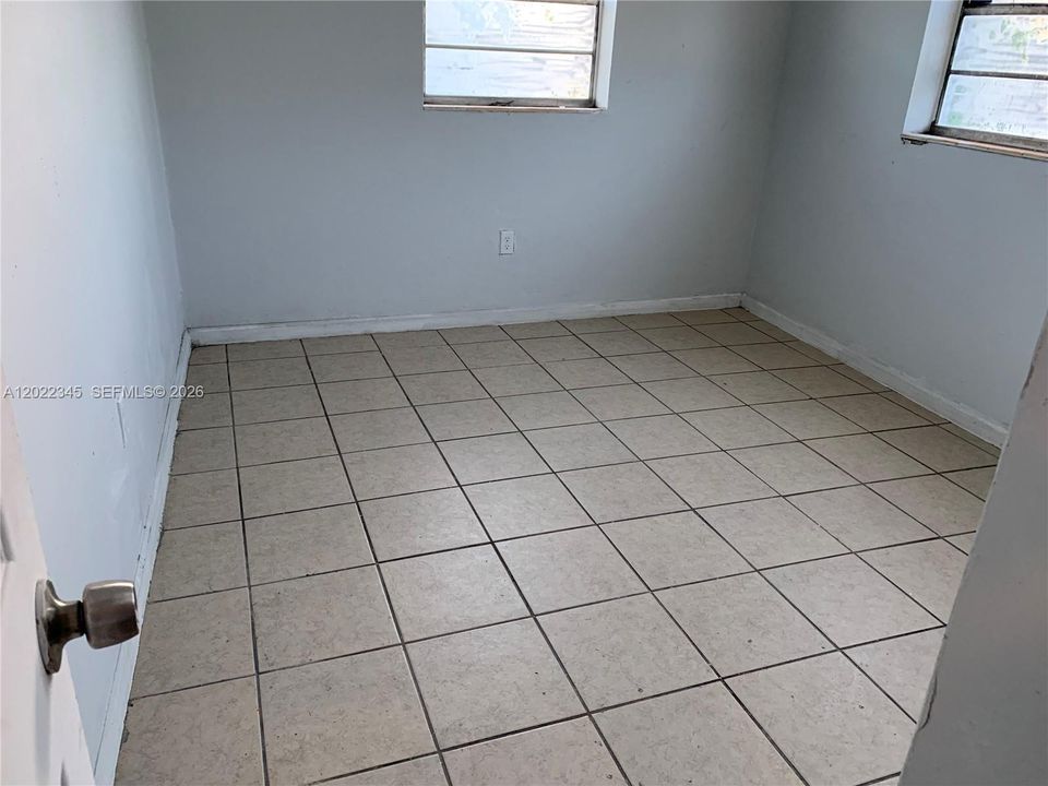 For Rent: $3,600 (4 beds, 2 baths, 1790 Square Feet)