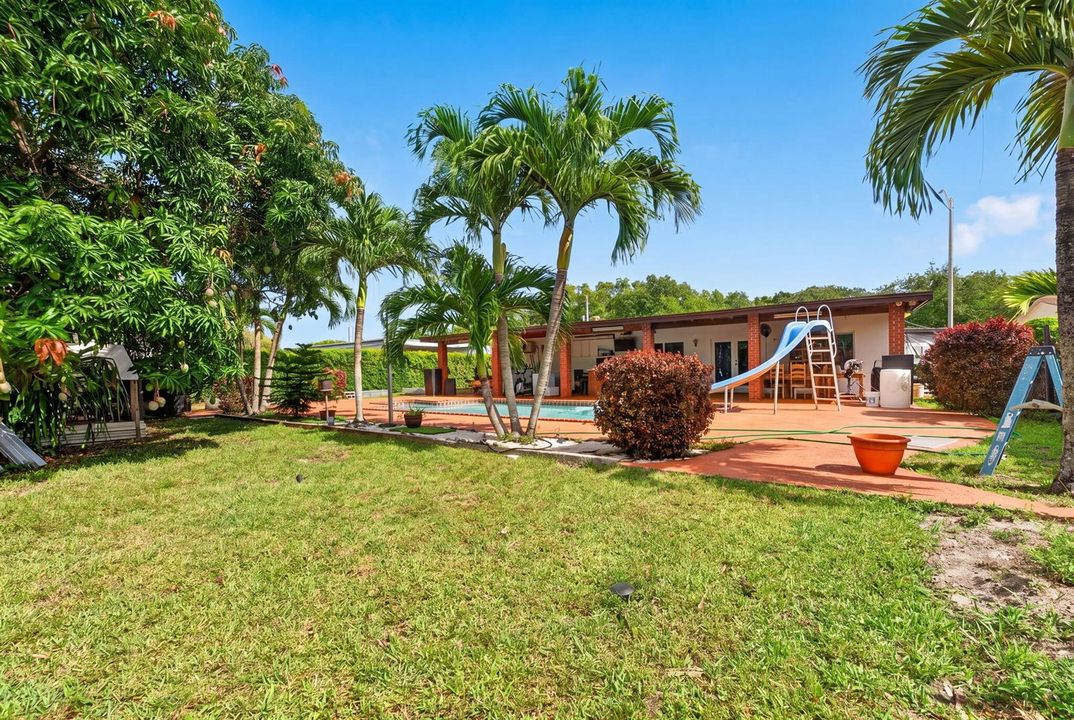11-web-or-mls-Exterior_DSC04628_hf4k