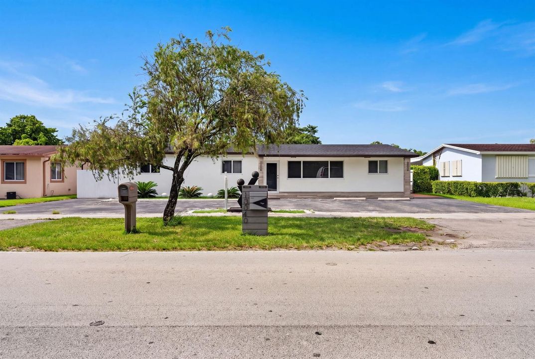 2-web-or-mls-Exterior_DSC04539_hf4k
