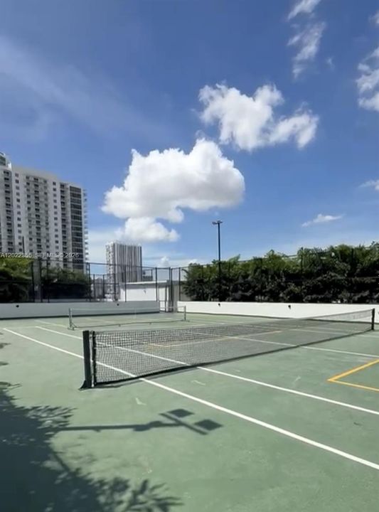 Active With Contract: $6,500 (1 beds, 2 baths, 0 Square Feet)