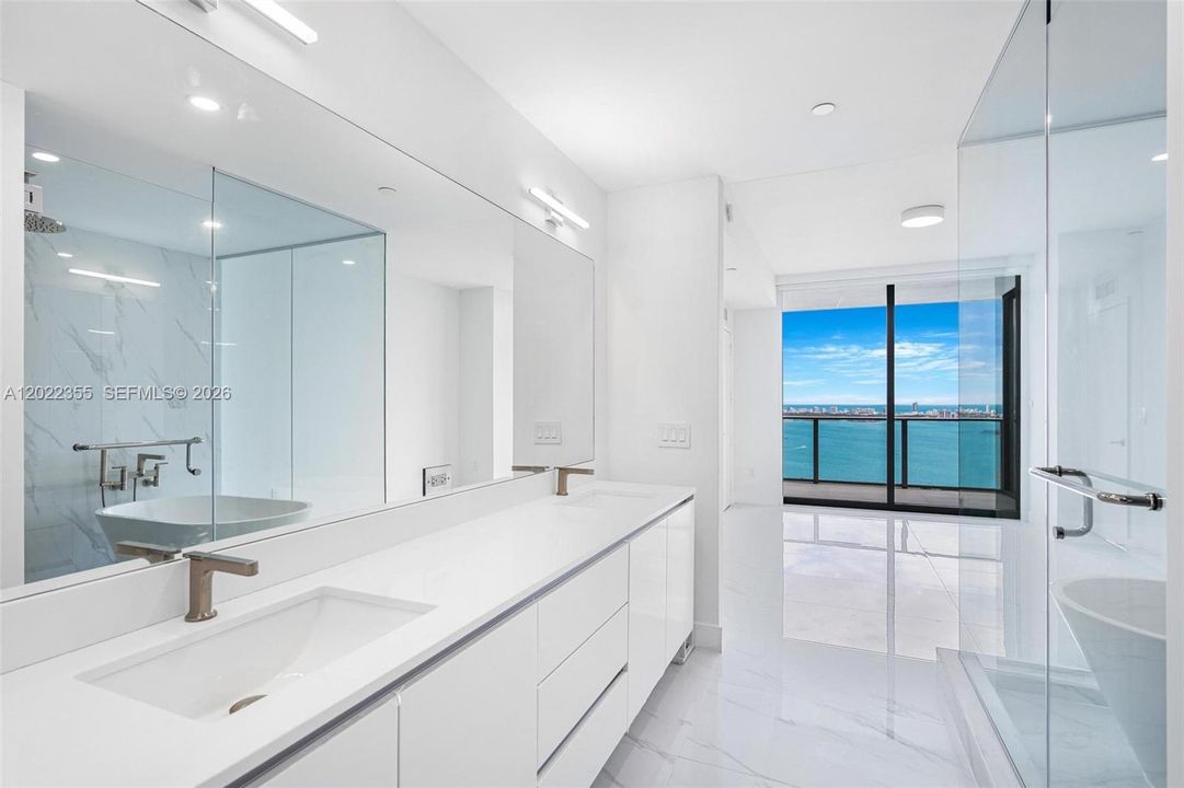 Active With Contract: $6,500 (1 beds, 2 baths, 0 Square Feet)