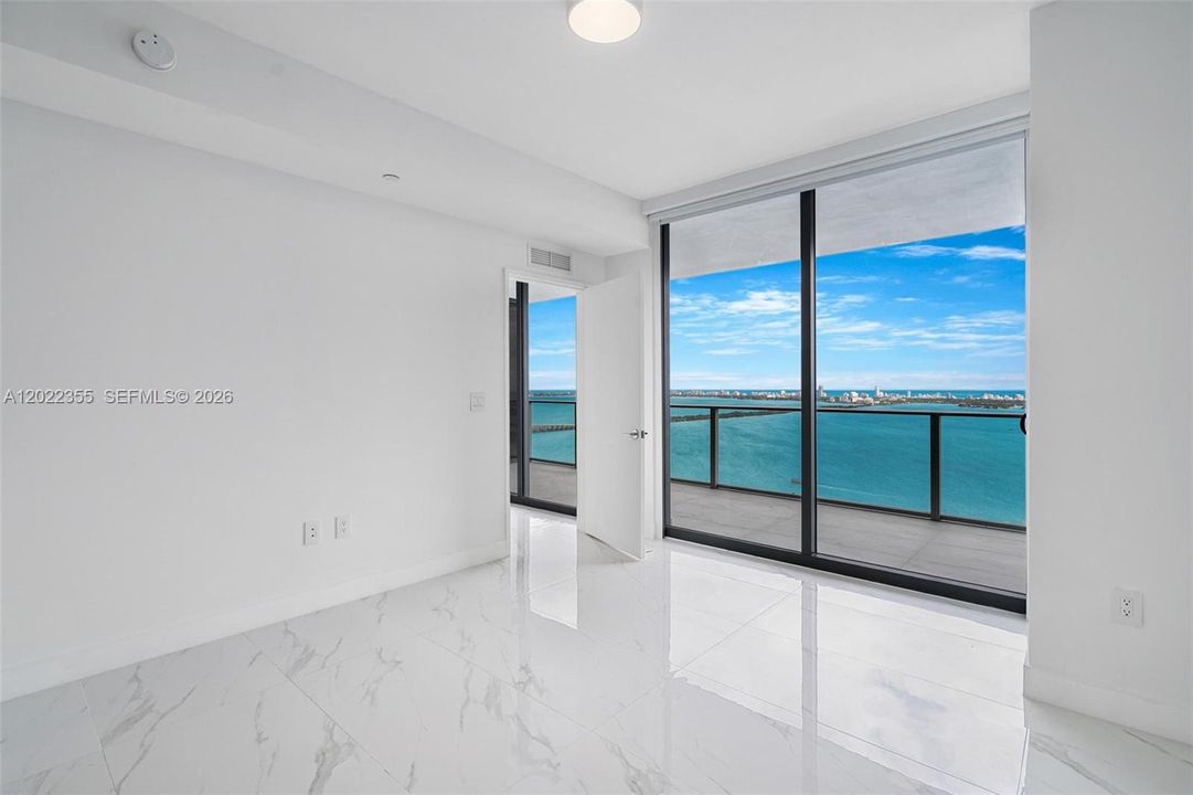 Active With Contract: $6,500 (1 beds, 2 baths, 0 Square Feet)