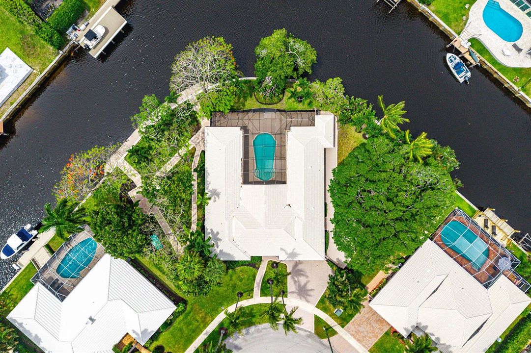 260 feet of waterfrontage
