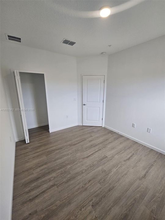 В аренду: $2,390 (3 спален, 2 ванн, 1687 Квадратных фут)