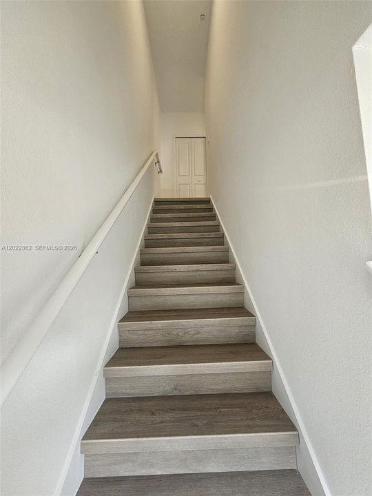 В аренду: $2,390 (3 спален, 2 ванн, 1687 Квадратных фут)