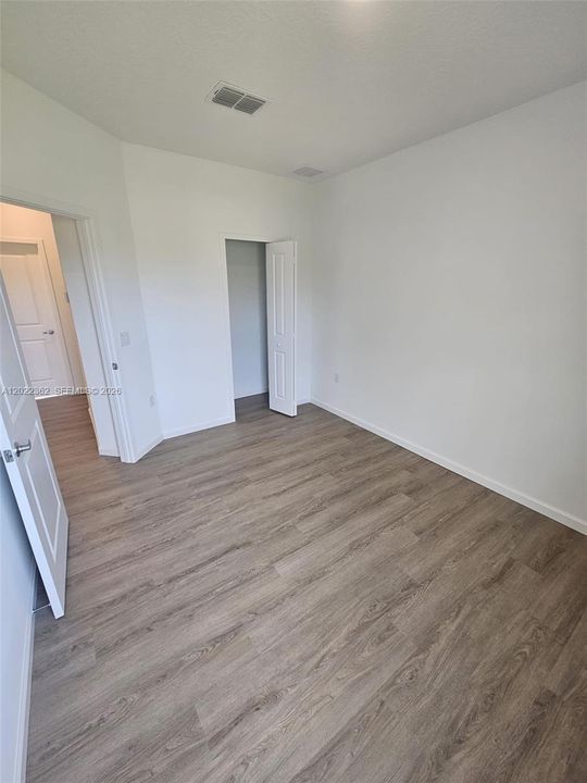 В аренду: $2,390 (3 спален, 2 ванн, 1687 Квадратных фут)
