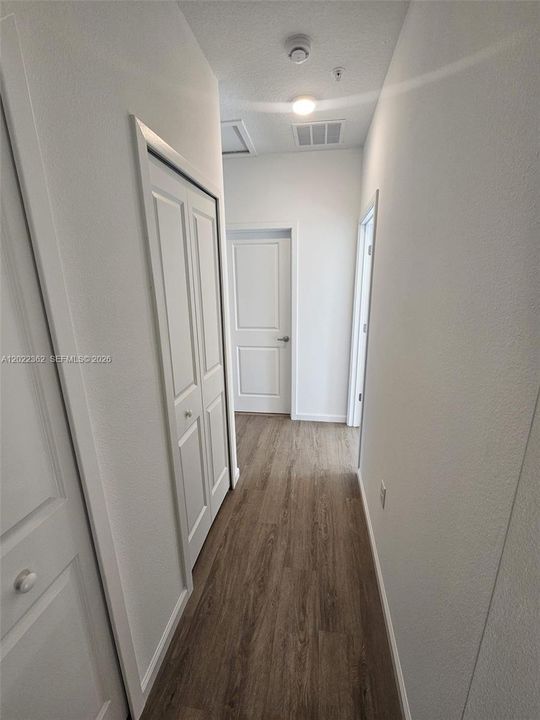 В аренду: $2,390 (3 спален, 2 ванн, 1687 Квадратных фут)