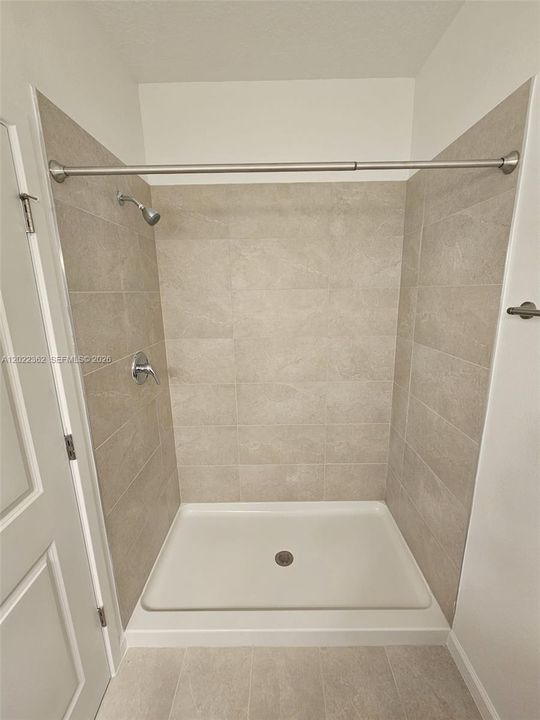 В аренду: $2,390 (3 спален, 2 ванн, 1687 Квадратных фут)