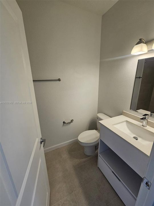 В аренду: $2,390 (3 спален, 2 ванн, 1687 Квадратных фут)