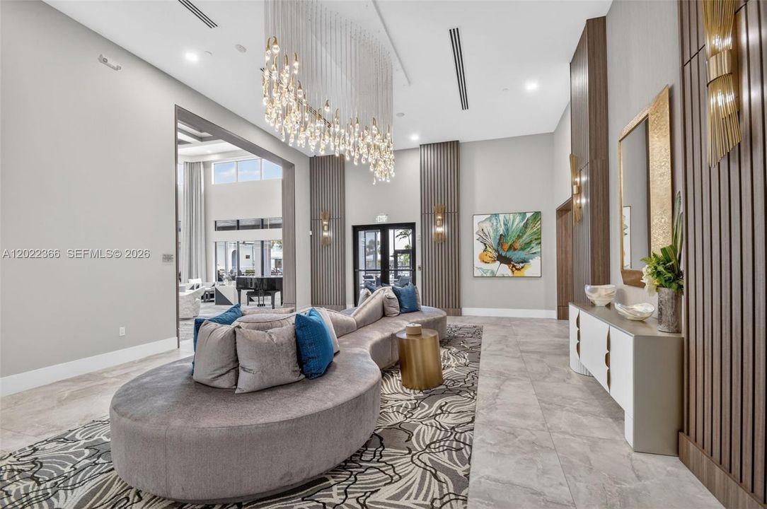 Activo con contrato: $749,991 (3 camas, 2 baños, 2142 Pies cuadrados)