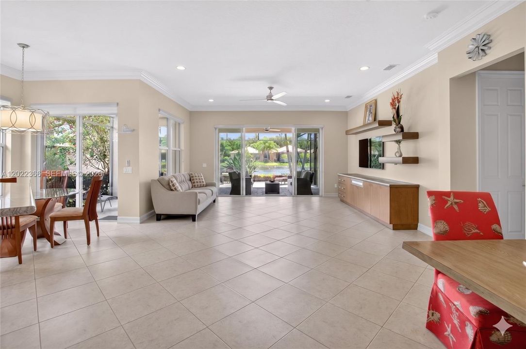 Activo con contrato: $749,991 (3 camas, 2 baños, 2142 Pies cuadrados)