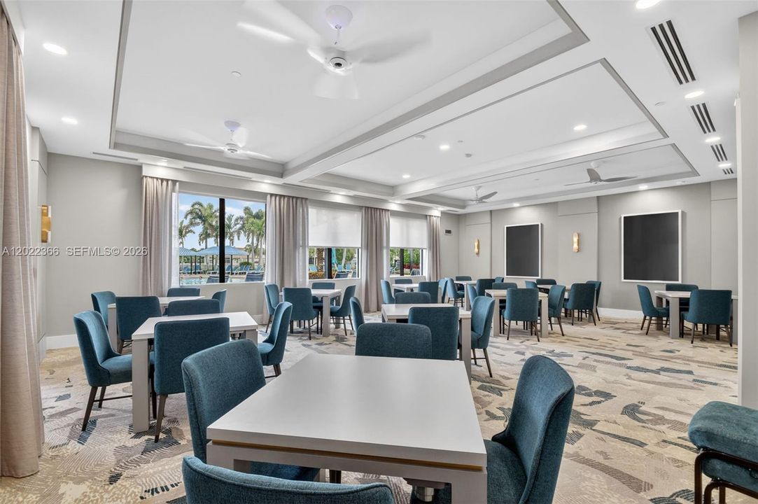 Activo con contrato: $749,991 (3 camas, 2 baños, 2142 Pies cuadrados)