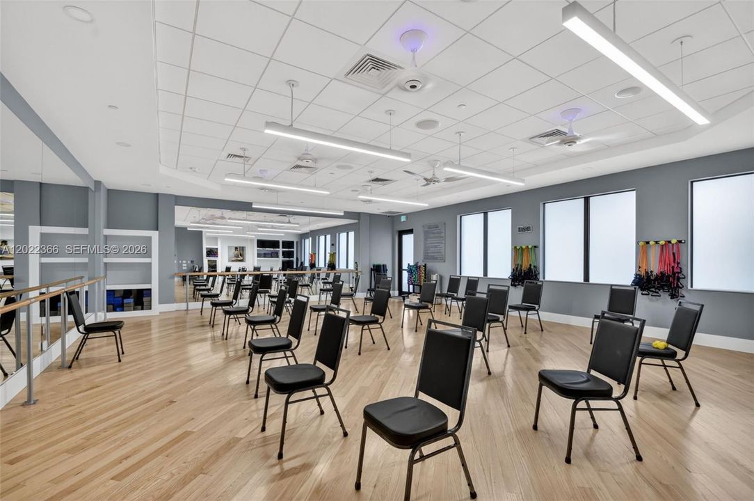 Activo con contrato: $749,991 (3 camas, 2 baños, 2142 Pies cuadrados)