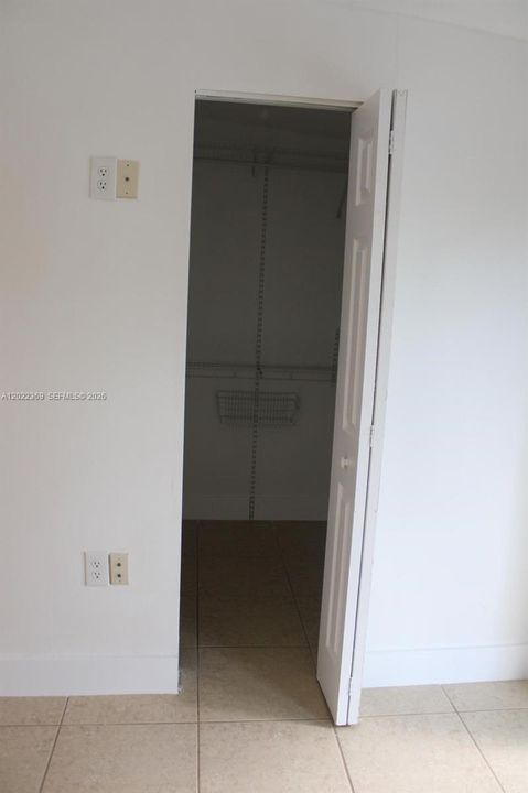 Large Bedroom walk-in closet