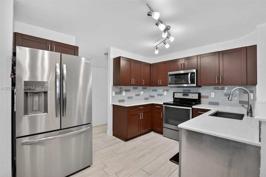 For Sale: $614,000 (4 beds, 2 baths, 2231 Square Feet)