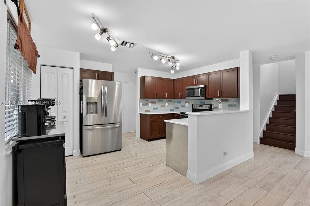 For Sale: $614,000 (4 beds, 2 baths, 2231 Square Feet)