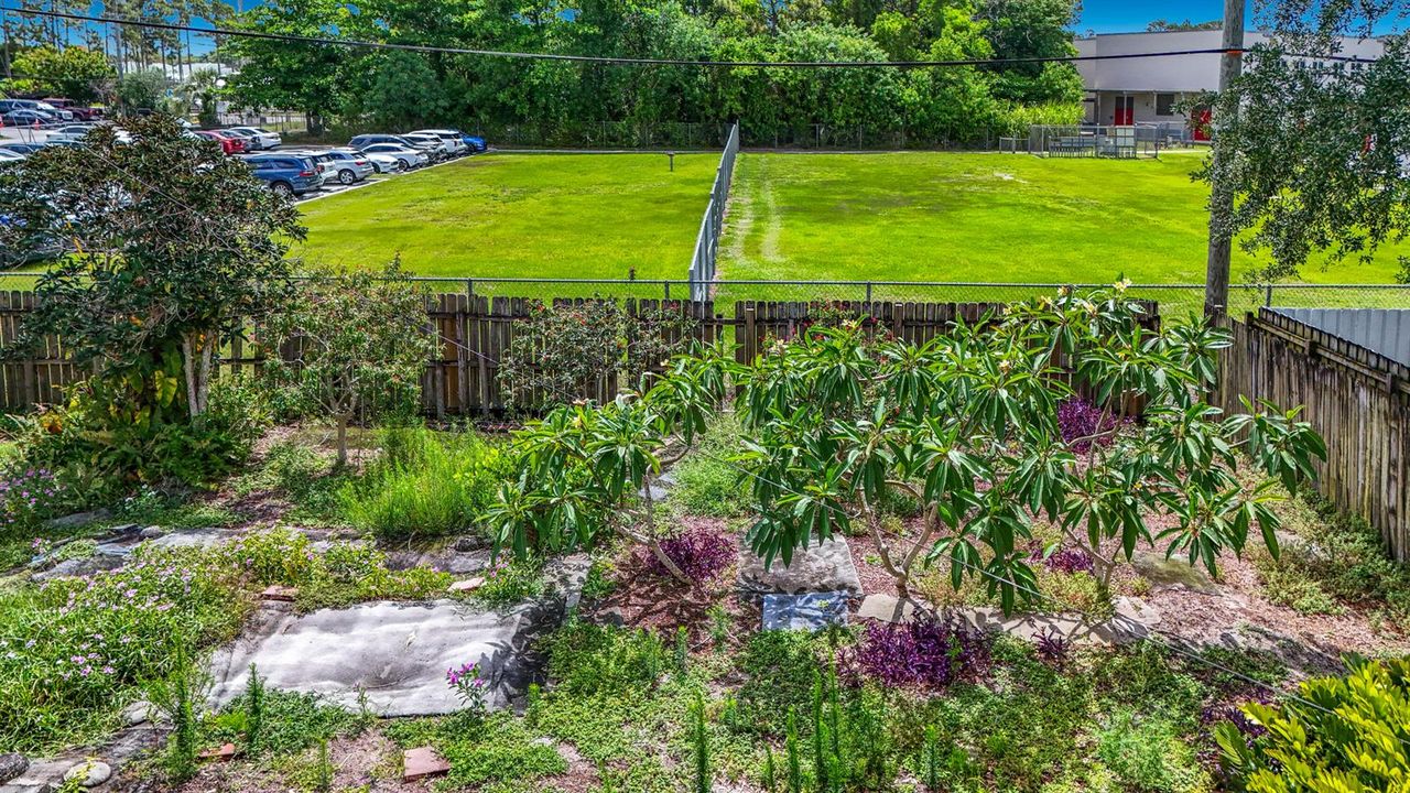 2066 Tarragon Road-62
