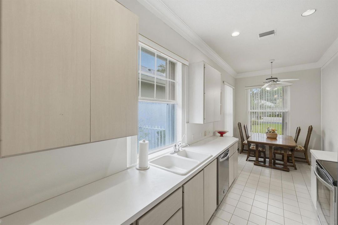 12-web-or-mls-2860-sw-brighton-way