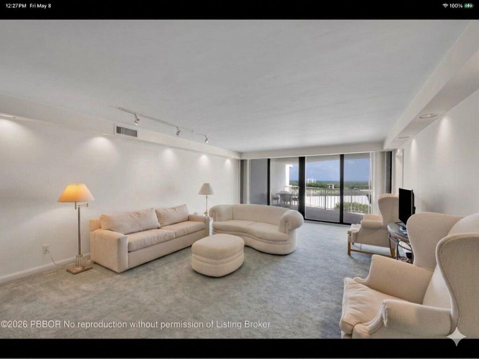 Spacious Living Room