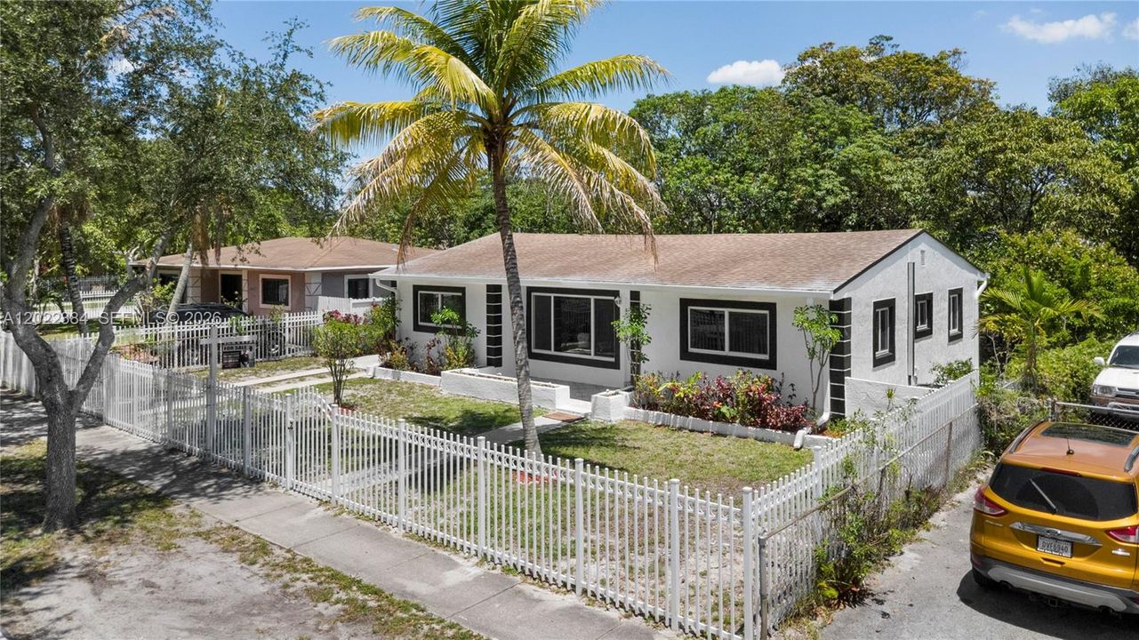For Sale: $500,000 (3 beds, 1 baths, 1506 Square Feet)
