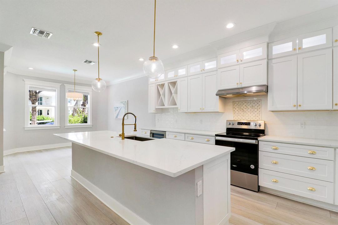 kitchen/dining