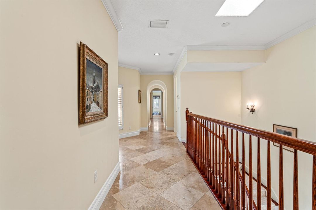 mls_STAIR_LANDING
