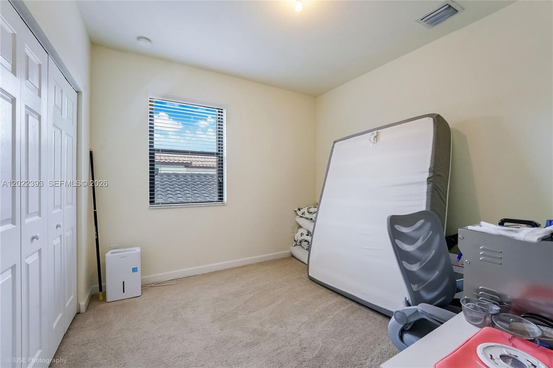 На продажу: $539,999 (5 спален, 2 ванн, 2492 Квадратных фут)