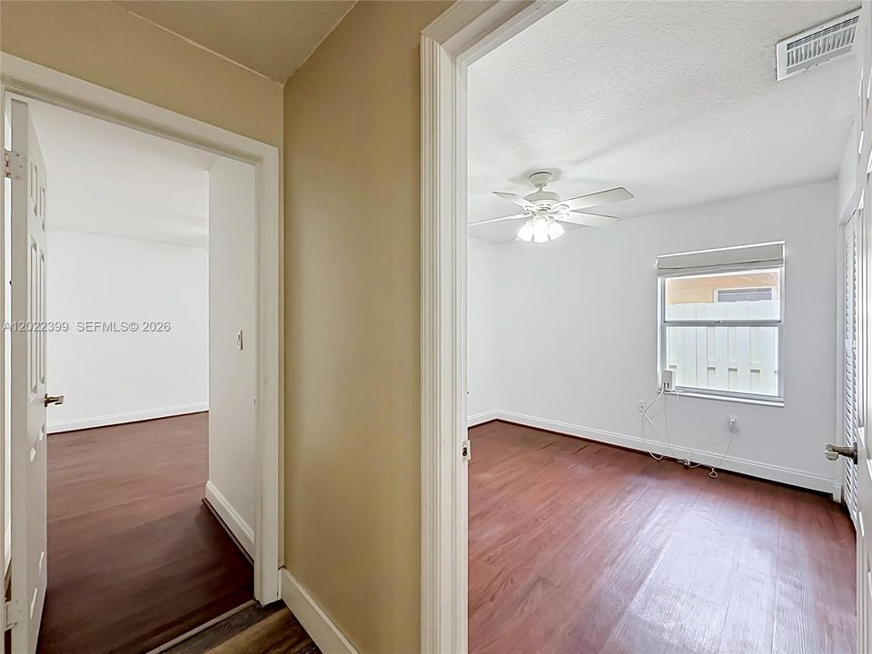 Activo con contrato: $774,000 (4 camas, 2 baños, 2256 Pies cuadrados)