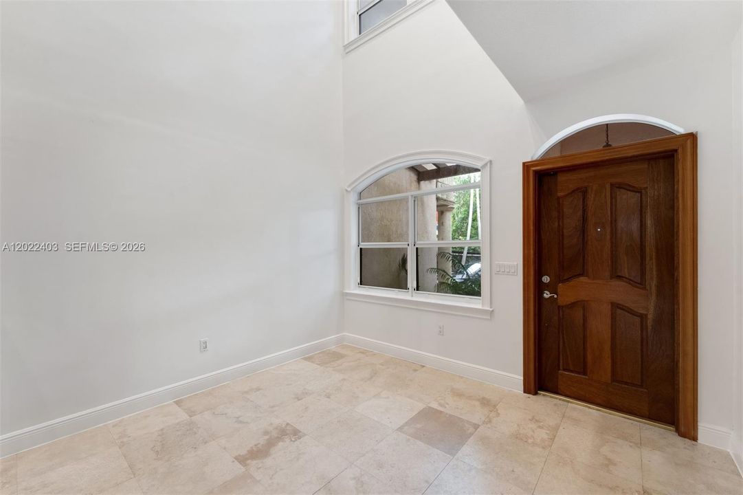 For Rent: $7,900 (3 beds, 2 baths, 2041 Square Feet)