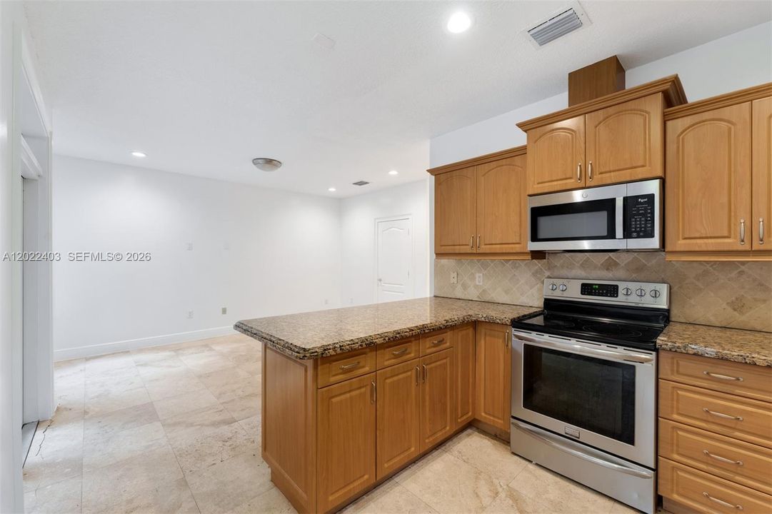 For Rent: $7,900 (3 beds, 2 baths, 2041 Square Feet)